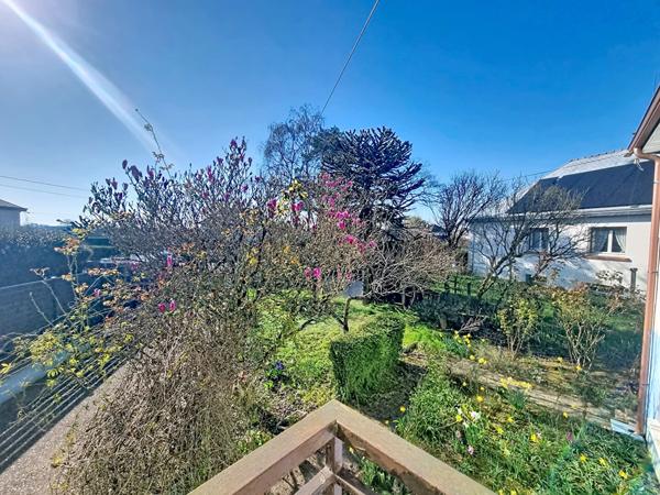 MAISON A RENOVER - NOTRE DAME D'OE - 106 M² - 5 PIECES - 2 CHAMBRES - JARDIN ET GARAGE