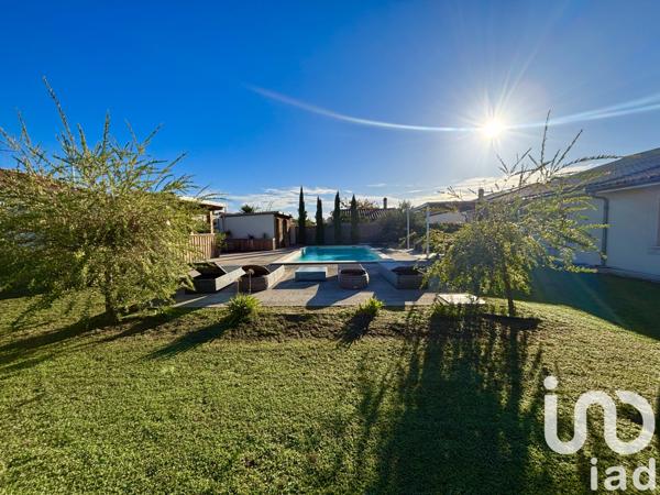 Maison à vendre 5 pièces 212 m² Saint-Médard-en-Jalles