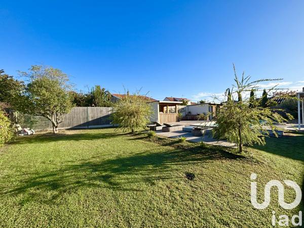 Maison à vendre 5 pièces 212 m² Saint-Médard-en-Jalles