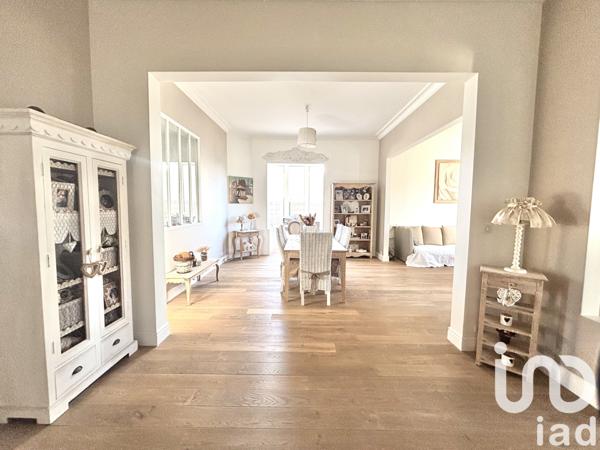 Maison à vendre 5 pièces 212 m² Saint-Médard-en-Jalles