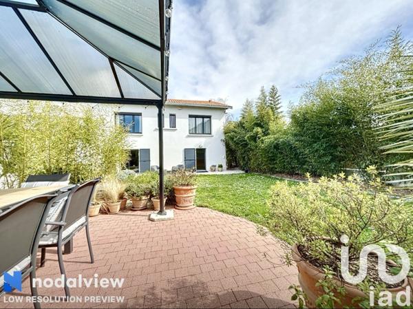 Maison 5 pièces de 111 m² à La Rochelle (17000)