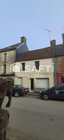 maison de ville à rénover avec cour fermée