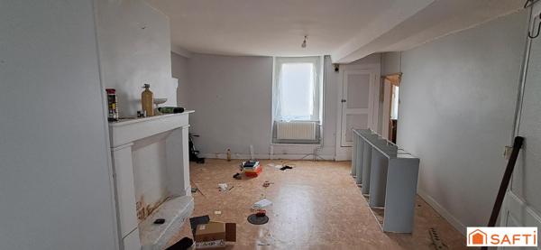 maison de ville à rénover avec cour fermée