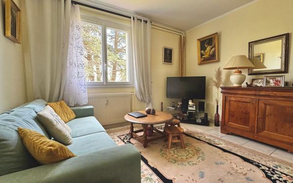 Appartement à vendre    3 pièces •  Gleizé