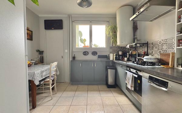 Appartement à vendre    3 pièces •  Gleizé