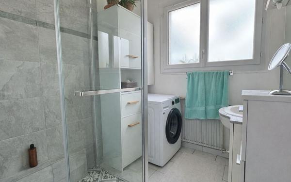 Appartement à vendre    3 pièces •  Gleizé