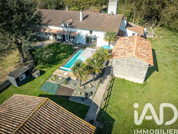 Maison à vendre 8 pièces 265 m² Coulon