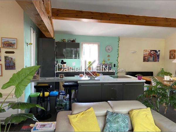 Maison provençale 120 m², terrain plat et cloturé