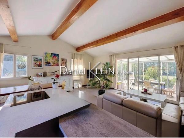 Maison provençale 120 m², terrain plat et cloturé