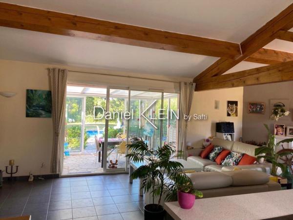 Maison provençale 120 m², terrain plat et cloturé