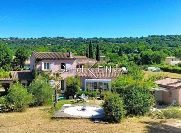 Maison provençale 120 m², terrain plat et cloturé