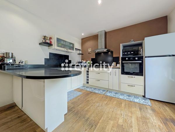 Maison 7 pièces - 150 m² Exclusivité efficity