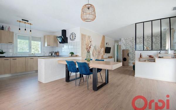 Maison à vendre    6 pièces •  Le Crès