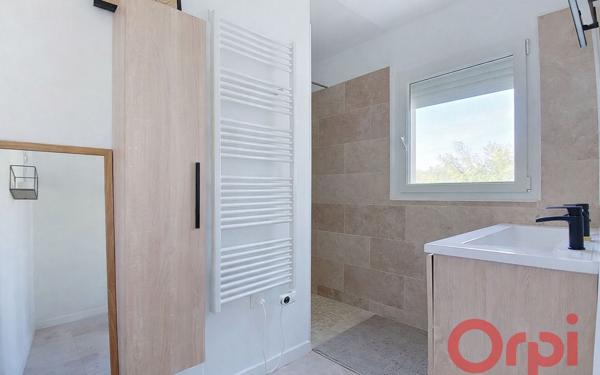 Maison à vendre    6 pièces •  Le Crès