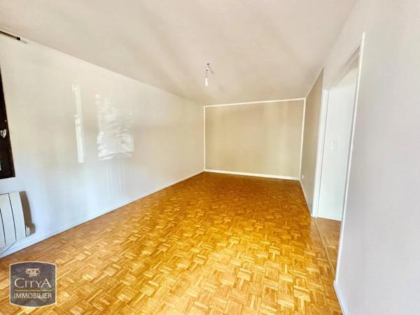 Appartement à louer 4 pièces 76.37m² Seyssins (38180)