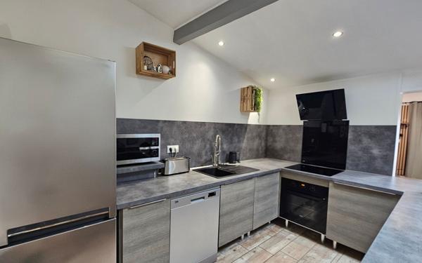 Maison à vendre    3 pièces •  Tonnay-Charente