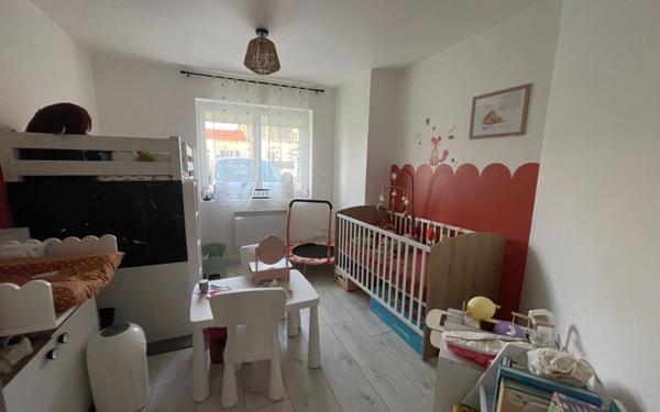 Maison à vendre    3 pièces •  Tonnay-Charente