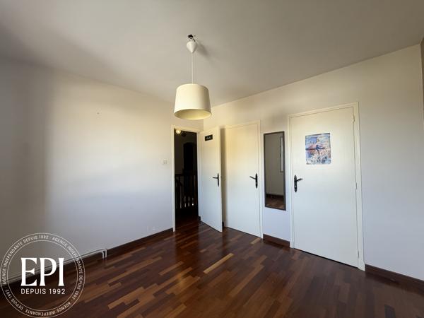 Maison familiale Type 5 – 120 m² habitables sur terrain de 295 m² avec piscine