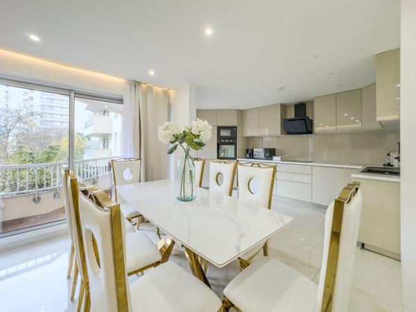 Courbevoie -Bécon-les-Bruyères – Grand 6 pièces