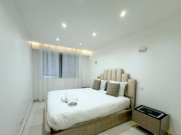 Courbevoie -Bécon-les-Bruyères – Grand 6 pièces