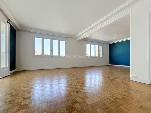 Vente                                                      Appartement
                        
                     5 pièces                      129 m2                     à Reims