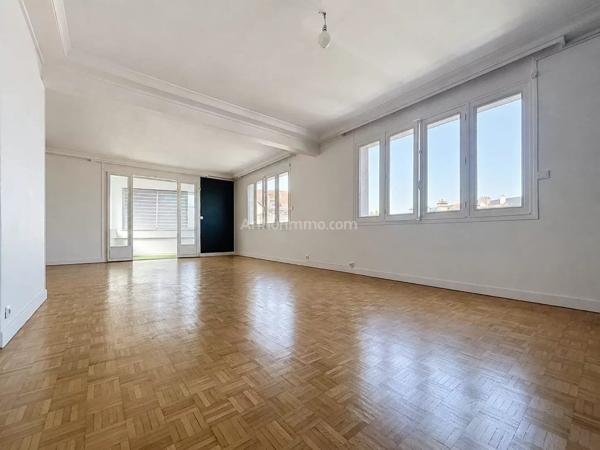Vente                                                      Appartement
                        
                     5 pièces                      129 m2                     à Reims