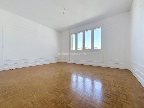 Vente                                                      Appartement
                        
                     5 pièces                      129 m2                     à Reims