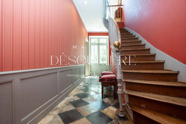 Vente confidentielle – Maison bourgeoise au cœur de La Rochelle