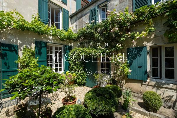 Vente confidentielle – Maison bourgeoise au cœur de La Rochelle