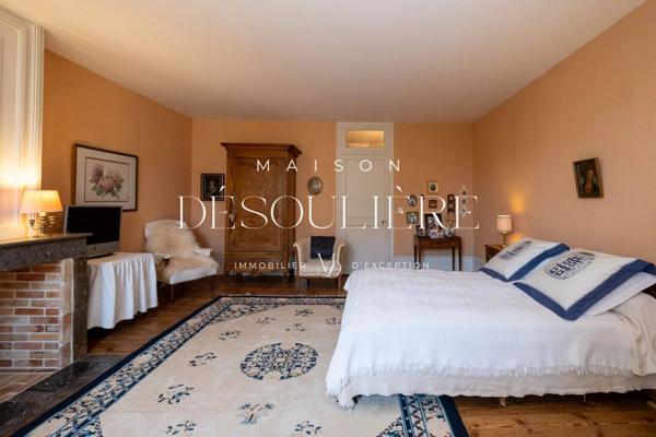 Vente confidentielle – Maison bourgeoise au cœur de La Rochelle