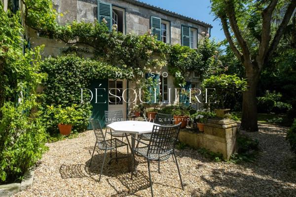 Vente confidentielle – Maison bourgeoise au cœur de La Rochelle