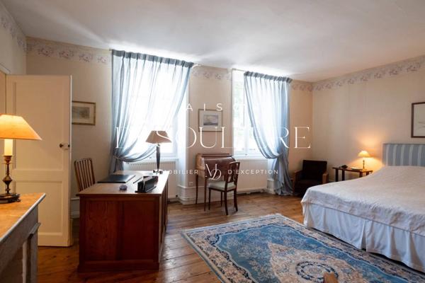 Vente confidentielle – Maison bourgeoise au cœur de La Rochelle