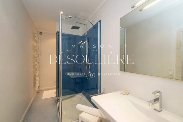 Vente confidentielle – Maison bourgeoise au cœur de La Rochelle