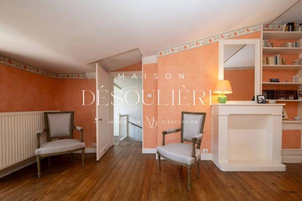 Vente confidentielle – Maison bourgeoise au cœur de La Rochelle