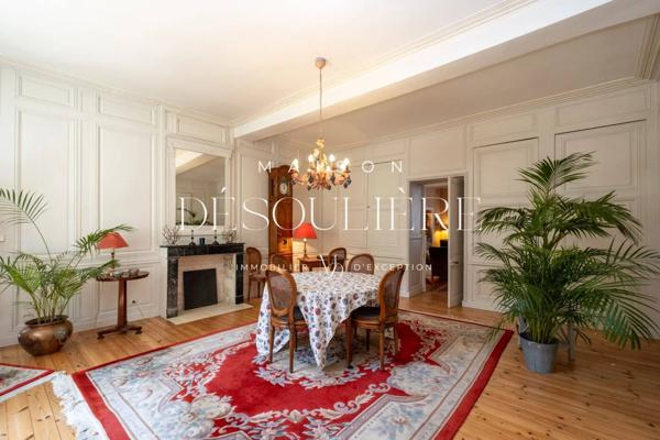 Vente confidentielle – Maison bourgeoise au cœur de La Rochelle