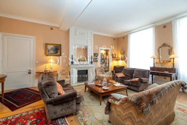 Vente confidentielle – Maison bourgeoise au cœur de La Rochelle