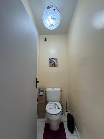 97400 SAINT DENIS A LOUER - Saint-Denis La Providence - Appartement T4 meublé avec 2 chambres donnant vue sur l'océan
