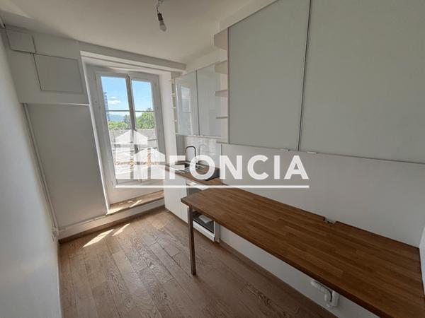 Location Appartement 2 pièces 47.53 m² - 9 rue Dominique Villars Grenoble 38000