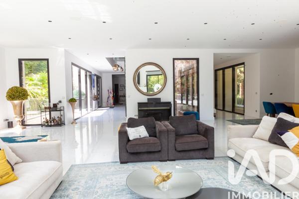 Maison à vendre 16 pièces 695 m² Marnes-la-Coquette