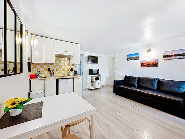 Appartement meublé 25 m² ? Intra-muros Avignon, proche Les Halles