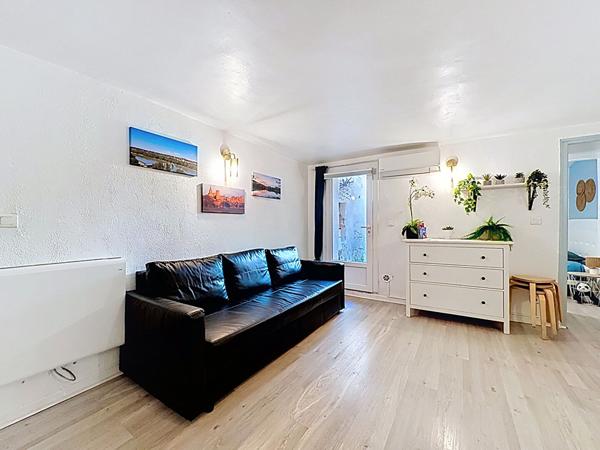 Appartement meublé 25 m² ? Intra-muros Avignon, proche Les Halles