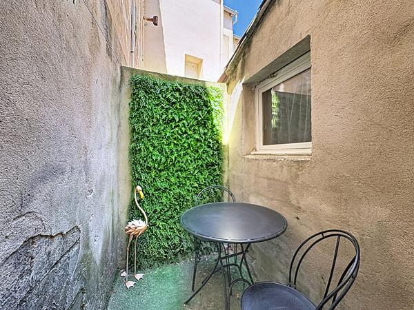 Appartement meublé 25 m² ? Intra-muros Avignon, proche Les Halles