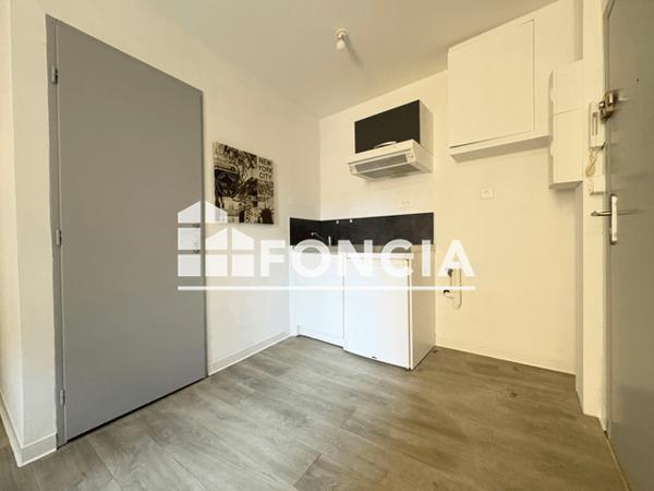 Location Appartement 2 pièces 31.9 m² - 21 RUE PELISSON Beziers 34500