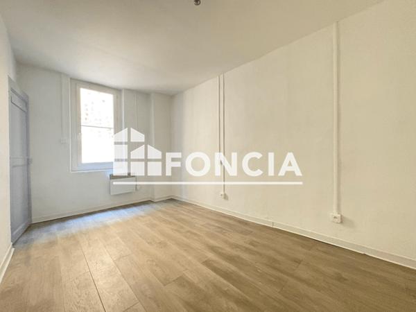 Location Appartement 2 pièces 31.9 m² - 21 RUE PELISSON Beziers 34500