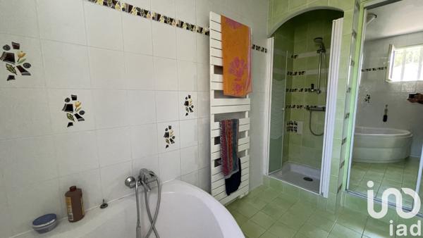 Maison à vendre 8 pièces 154 m² Jonquières-Saint-Vincent