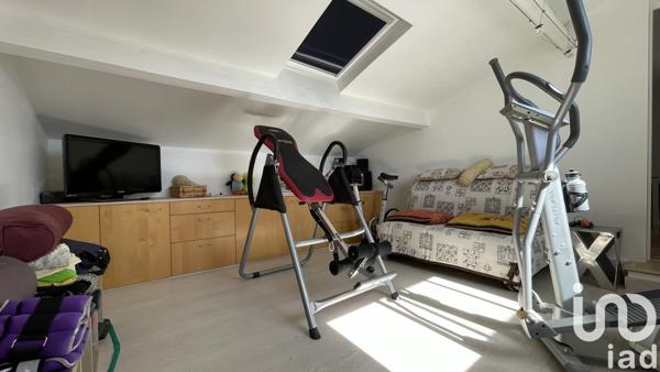 Maison à vendre 8 pièces 154 m² Jonquières-Saint-Vincent