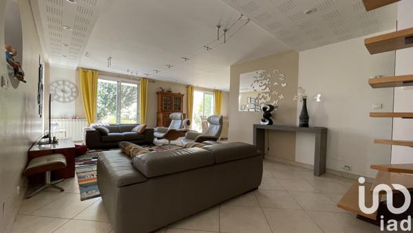 Maison à vendre 8 pièces 154 m² Jonquières-Saint-Vincent