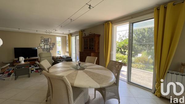 Maison à vendre 8 pièces 154 m² Jonquières-Saint-Vincent