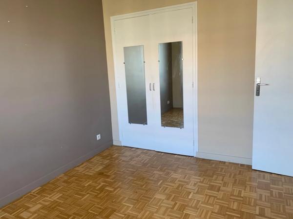 Location                                                      Appartement
                        
                     2 pièces                      51 m2                     à Perpignan