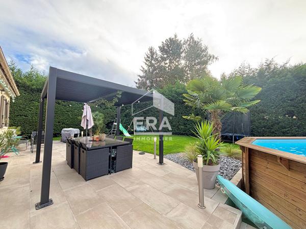 A vendre très belle maison de 210m² utiles sur un beau jardin de 883m² !